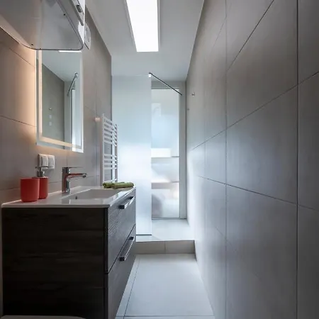 Tamliving 2br Center 3 Bridges Great View Kitchen Lägenhet Ljubljana